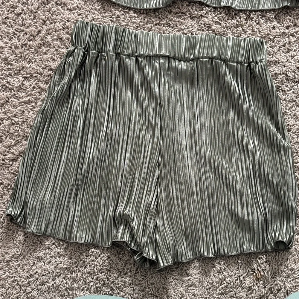 SHEIN Metallic Olive Green pleated shirt and shorts matching set